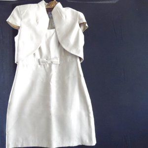 Dress 2pc set with top(237bHc) preowned very good clean no damage